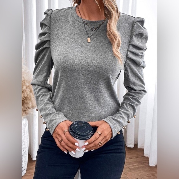 Black Light Weight Sweater Top - Picture 3 of 4